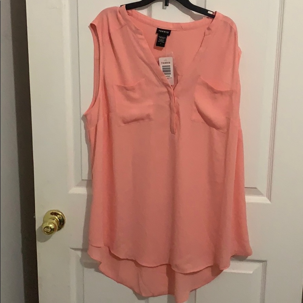 Women’s pink sleeveless blouse/tunic